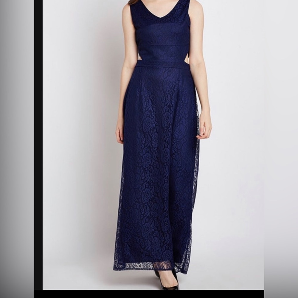 Prom dress in blue with cutout around as in pic